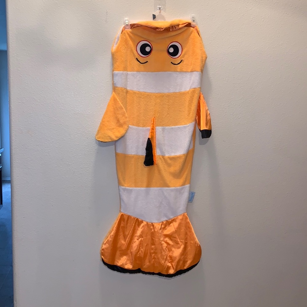 Snuggle plush finding Nemo fishtail sleeping bag